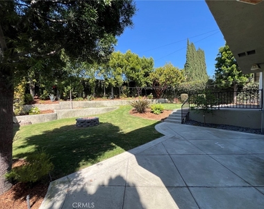 25281 Parthenon Avenue - Photo Thumbnail 7