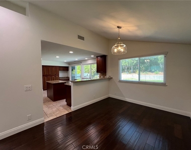 25281 Parthenon Avenue - Photo Thumbnail 15