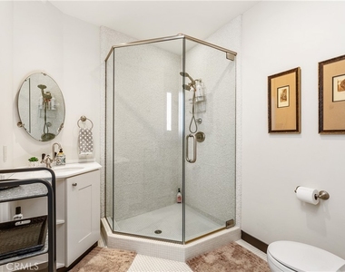 2378 Crestview Drive - Photo Thumbnail 12