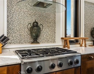 2378 Crestview Drive - Photo Thumbnail 30