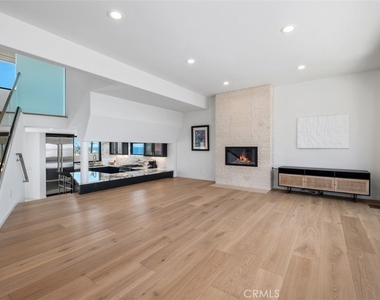 31868 Circle Dr. - Photo Thumbnail 12