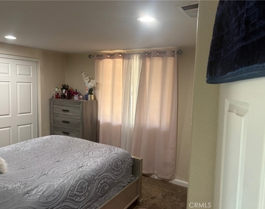 6764 Chadbourne Avenue - Photo Thumbnail 12