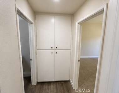 3592 Myers Street - Photo Thumbnail 9