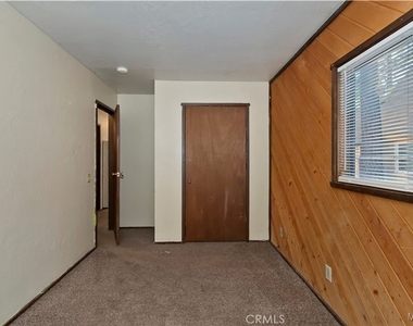 949 Pine - Photo Thumbnail 4
