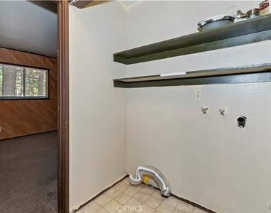 949 Pine - Photo Thumbnail 10