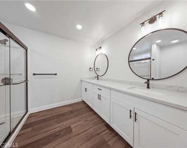 1624 Cordova Avenue - Photo Thumbnail 8