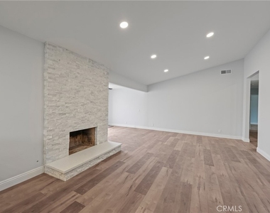 1624 Cordova Avenue - Photo Thumbnail 4