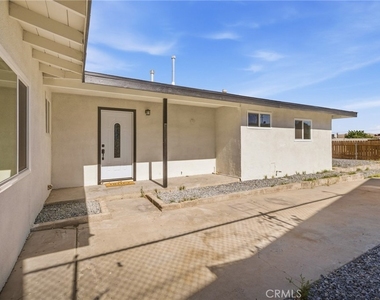 937 E Elizabeth - Photo Thumbnail 2