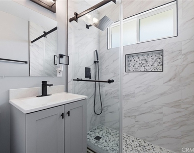 937 E Elizabeth - Photo Thumbnail 15