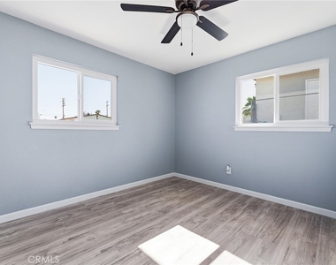 937 E Elizabeth - Photo Thumbnail 20
