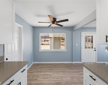 937 E Elizabeth - Photo Thumbnail 7