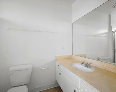 1422 N Curson Avenue - Photo Thumbnail 15