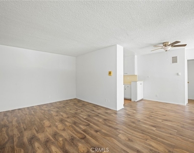 1422 N Curson Avenue - Photo Thumbnail 6