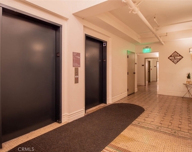 416 S Spring Street - Photo Thumbnail 17