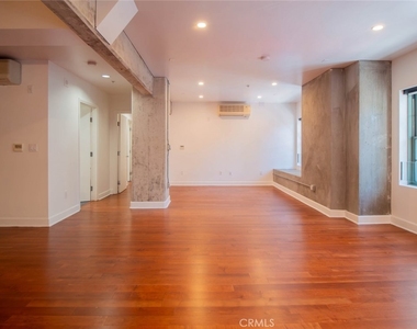 416 S Spring Street - Photo Thumbnail 6