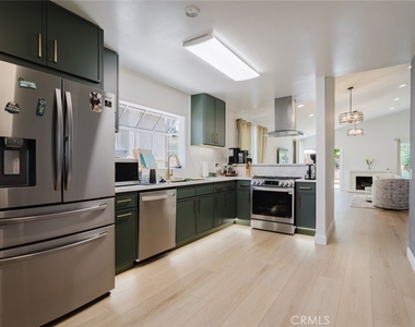 23128 Calvello Drive - Photo Thumbnail 7