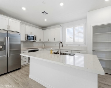 10843 Pala Bells Street - Photo Thumbnail 16