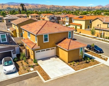 10843 Pala Bells Street - Photo Thumbnail 6