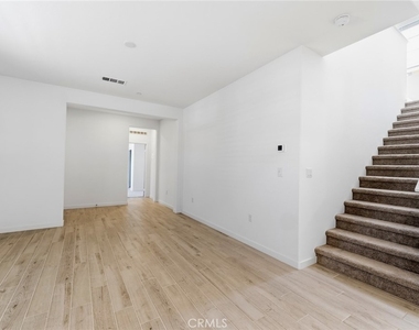 10843 Pala Bells Street - Photo Thumbnail 7