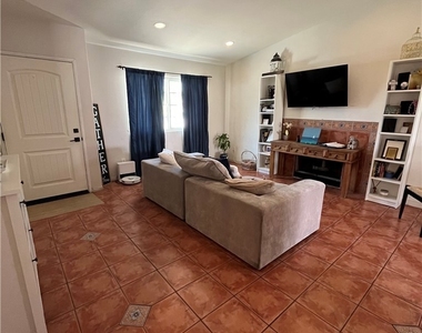14785 Mallory - Photo Thumbnail 3