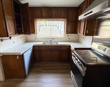 5243 Acacia Street - Photo Thumbnail 1