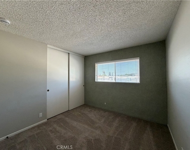 1145 N Barston - Photo Thumbnail 12