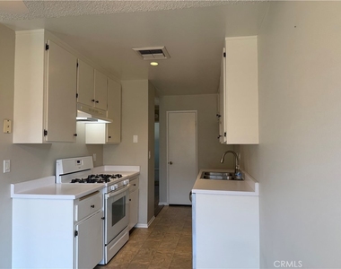 1145 N Barston - Photo Thumbnail 9