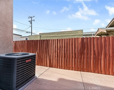 435 Cerritos Avenue - Photo Thumbnail 27