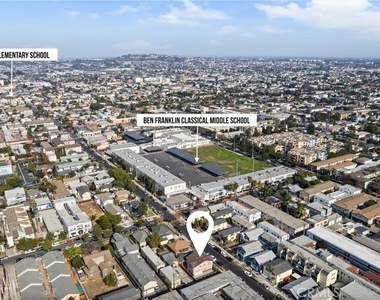 435 Cerritos Avenue - Photo Thumbnail 32