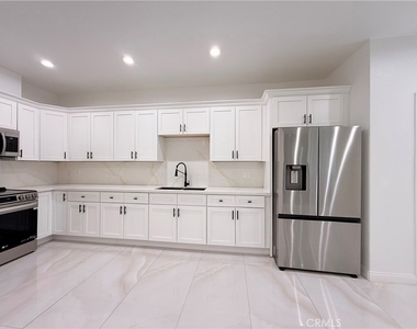 8153 Banana Avenue - Photo Thumbnail 11