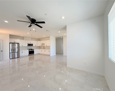 8153 Banana Avenue - Photo Thumbnail 11