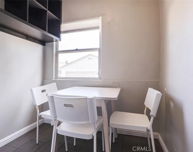 1356 W 30th Street - Photo Thumbnail 4