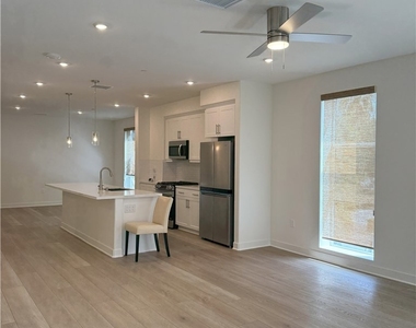 1816 E 1st Street - Photo Thumbnail 19