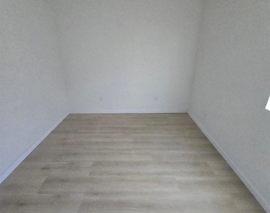 448 2nd St - Photo Thumbnail 9