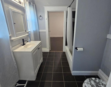 36 15th St - Photo Thumbnail 6