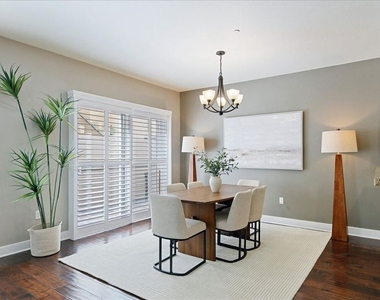 11115 Acama Street - Photo Thumbnail 22