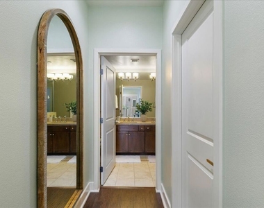 11115 Acama Street - Photo Thumbnail 31
