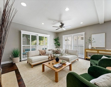 11115 Acama Street - Photo Thumbnail 19
