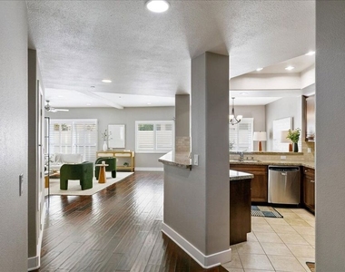 11115 Acama Street - Photo Thumbnail 5