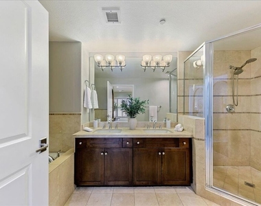 11115 Acama Street - Photo Thumbnail 33