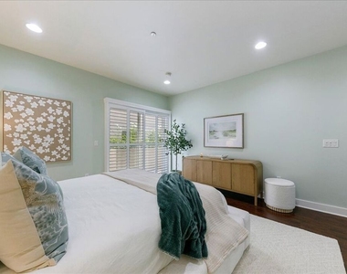 11115 Acama Street - Photo Thumbnail 30