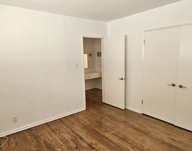 1227 S Holt Avenue - Photo Thumbnail 11