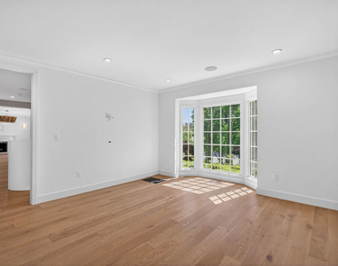 462 Warner Avenue - Photo Thumbnail 28