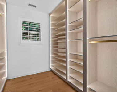 462 Warner Avenue - Photo Thumbnail 44