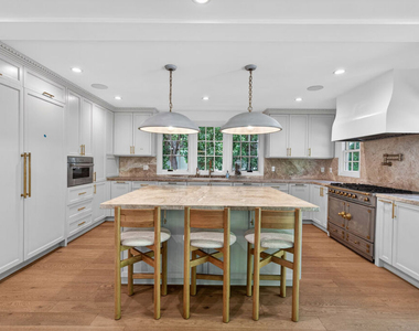 462 Warner Avenue - Photo Thumbnail 21