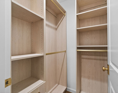 462 Warner Avenue - Photo Thumbnail 33