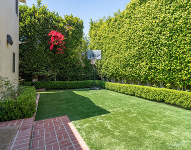 462 Warner Avenue - Photo Thumbnail 51
