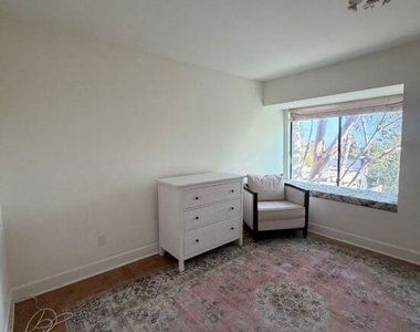 1940 N Highland Avenue - Photo Thumbnail 10