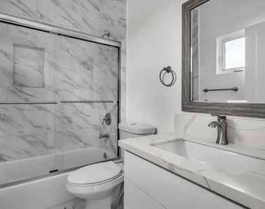 1108 Queen Anne Place - Photo Thumbnail 6