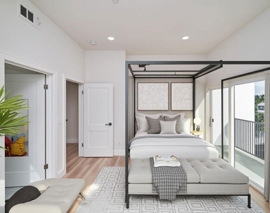 1108 Queen Anne Place - Photo Thumbnail 11